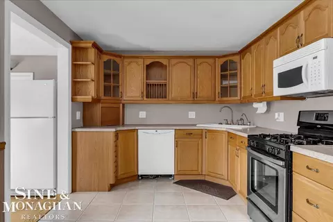 Kitchen - 22670 W Main, Armada, MI 48005 photo 1 of 2