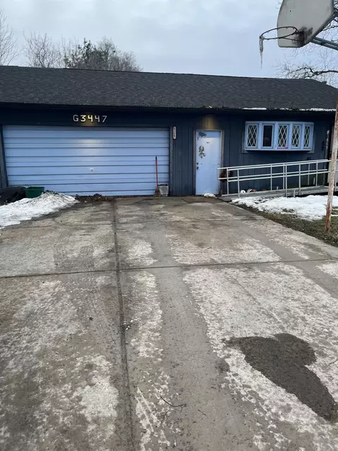 3447 Barth Street, Flint, MI 48504 photo 2