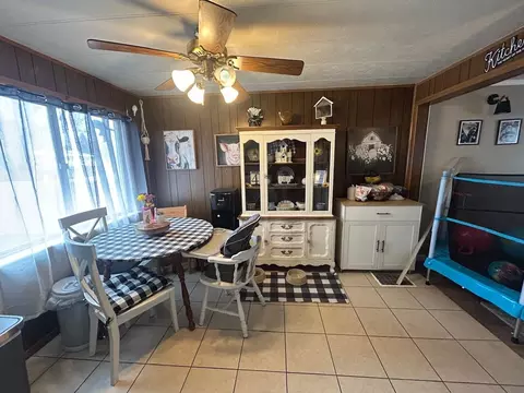 406 W Second, Gladwin, MI 48624 photo 4