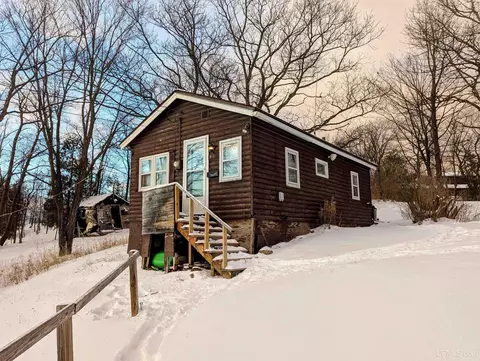 917 W W Rdg, Marquette, MI 49855