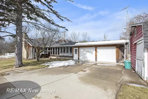 5310 W Saginaw, Vassar, MI 48768