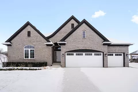 49065 Wingfield #196, Macomb Twp, MI 48044