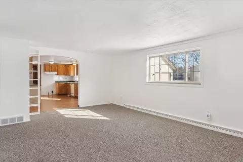 Living - 471 Walnut, Mount Morris, MI 48458 photo 1 of 5