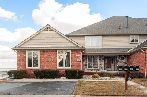 24025 Violet, Saint Clair Shores, MI 48082