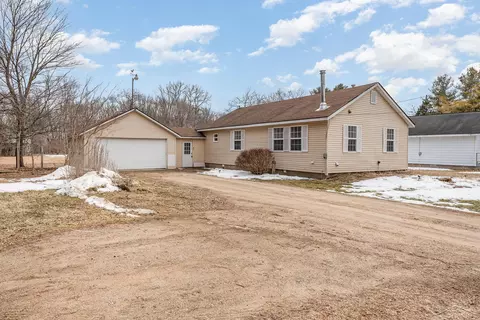 2209 W Pine Riv, Breckenridge, MI 48615