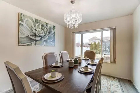 Dining - 18160 Parkridge, Riverview, MI 48193 photo 3 of 4