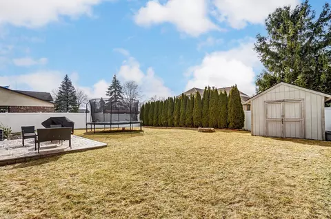 Exterior - 18160 Parkridge, Riverview, MI 48193 photo 9 of 9