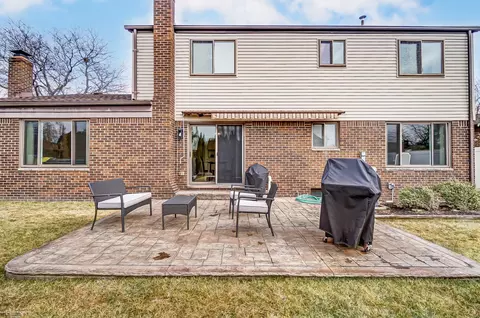 Exterior - 18160 Parkridge, Riverview, MI 48193 photo 7 of 9