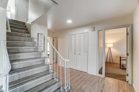 Entry Way - 18160 Parkridge, Riverview, MI 48193 photo 3 of 4