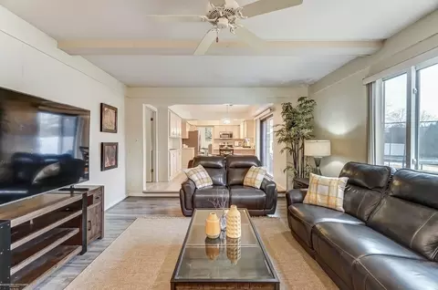Living - 18160 Parkridge, Riverview, MI 48193 photo 7 of 7