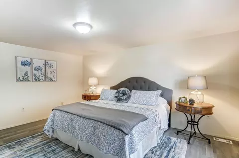 Bedroom - 18160 Parkridge, Riverview, MI 48193 photo 3 of 9
