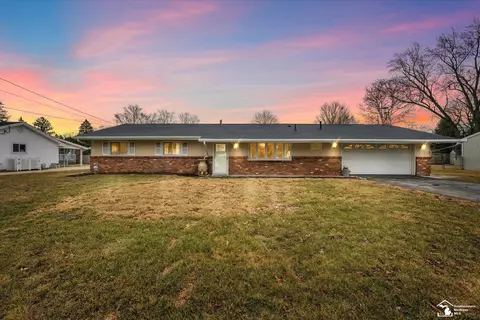 7544 Verna, Lambertville, MI 48144