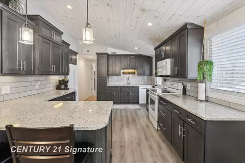 481 N Five Mile, Midland, MI 48640