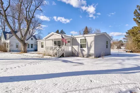 w702 Division Street, Stephenson, MI 49887
