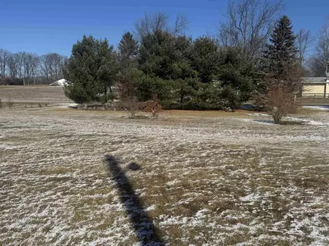 2795 Laberdee, Adrian, MI 49221 photo 6