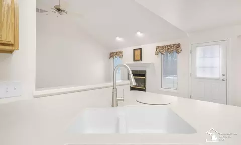 Kitchen - 7475 Conifer, Temperance, MI 48182 photo 2 of 3