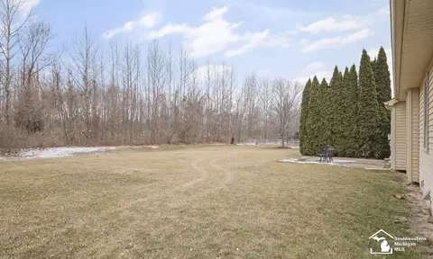 Exterior - 7475 Conifer, Temperance, MI 48182 photo 3 of 6