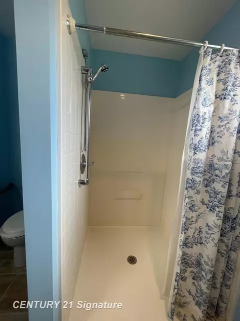 Bath - 8585 N Mckinley, Flushing, MI 48433 photo 3 of 4