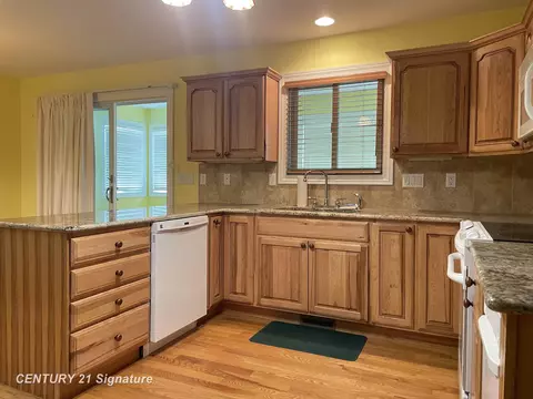 Kitchen - 8585 N Mckinley, Flushing, MI 48433 photo 1 of 4
