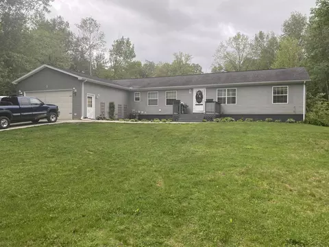 1447 W Sian, Sanford, MI 48657