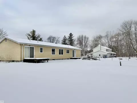 6770 Trumble, Saint Clair, MI 48079 photo 2