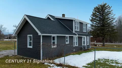 Exterior - 7482 Neff, Mount Morris, MI 48458 photo 4 of 7