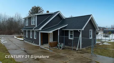 Exterior - 7482 Neff, Mount Morris, MI 48458 photo 5 of 7