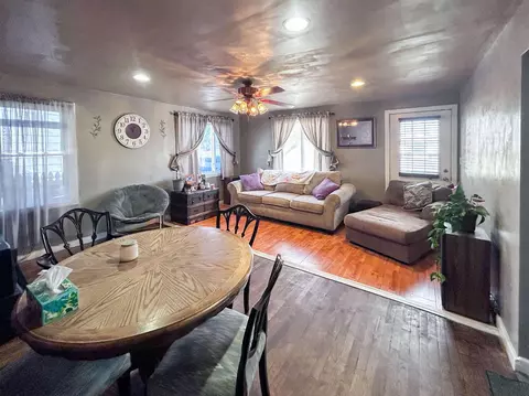 1388 Decamp, Burton, MI 48529 photo 7