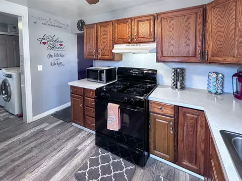 1388 Decamp, Burton, MI 48529 photo 5