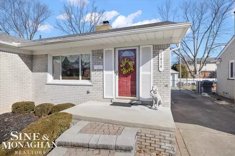1414 Aline, Grosse Pointe Woods, MI 48236 photo 2