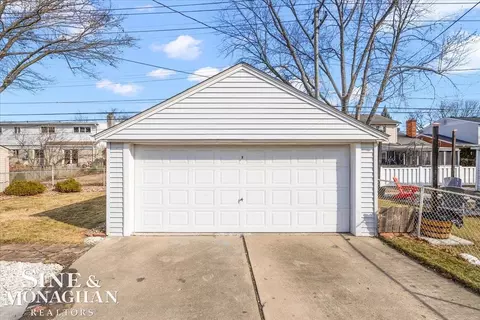 1414 Aline, Grosse Pointe Woods, MI 48236 photo 31