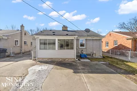 1414 Aline, Grosse Pointe Woods, MI 48236 photo 30