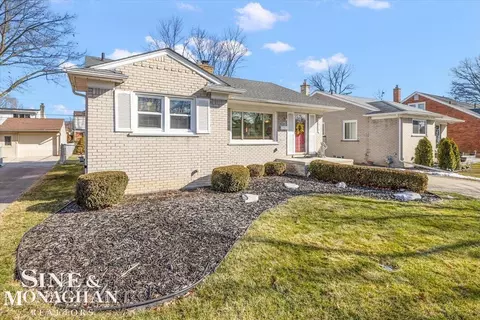 1414 Aline, Grosse Pointe Woods, MI 48236 photo 27