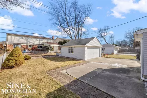 1414 Aline, Grosse Pointe Woods, MI 48236 photo 33