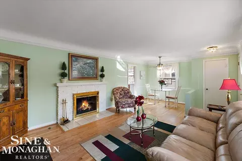 1414 Aline, Grosse Pointe Woods, MI 48236 photo 3