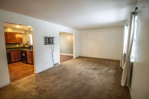 6455 Turner, Flushing, MI 48433 photo 4