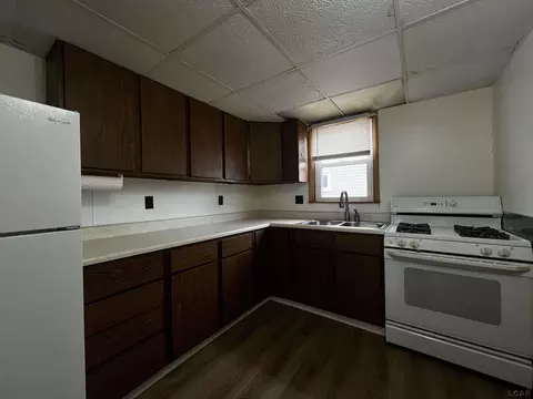 Kitchen - 431 Springbrook, Adrian, MI 49221 photo 1 of 2