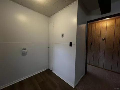 Entry Way - 431 Springbrook, Adrian, MI 49221 photo 1 of 1