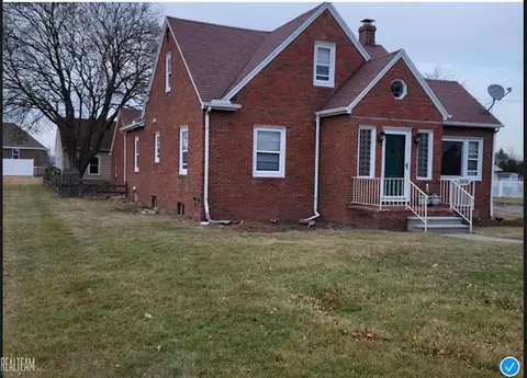 3616 N Custer, Monroe, MI 48162 photo 3