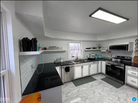 3616 N Custer, Monroe, MI 48162 photo 9