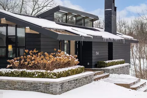 1566 Kirkway, Bloomfield Township, MI 48302