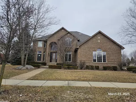 18247 Canvasback, Clinton Township, MI 48038