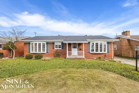 23165 Westbury, Saint Clair Shores, MI 48080