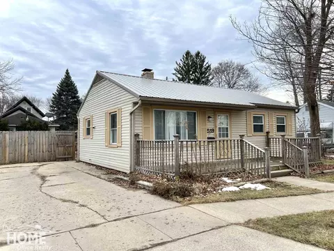 519 Milwaukee, Owosso, MI 48867