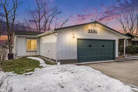 3391 Rolston, Fenton, MI 48430