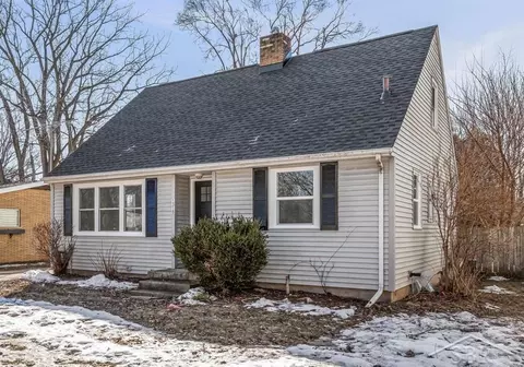1318 E Ashman, Midland, MI 48642
