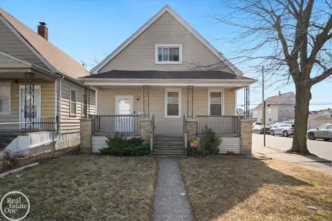 3304 Comstock, Hamtramck, MI 48212