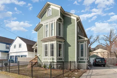 909 6th, Bay City, MI 48708