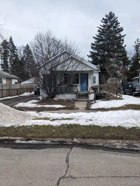 1312 Ames, Saginaw, MI 48601