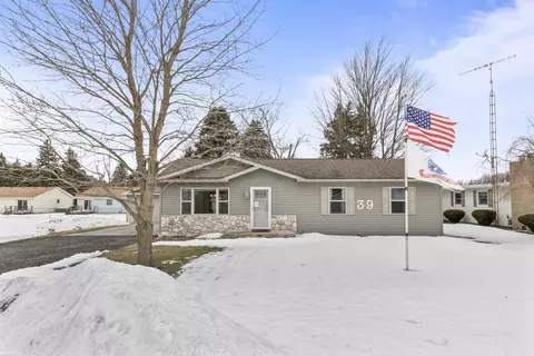 39 N Flower, Croswell, MI 48422